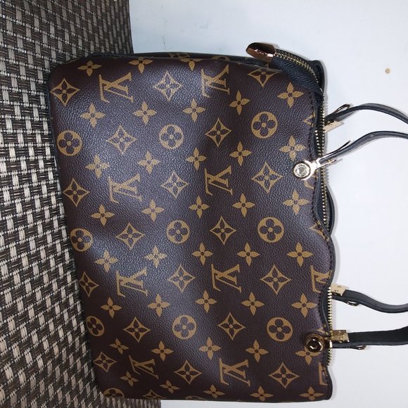 CUTE TOP HANDLE HANDBAG - Picture 4 of 4